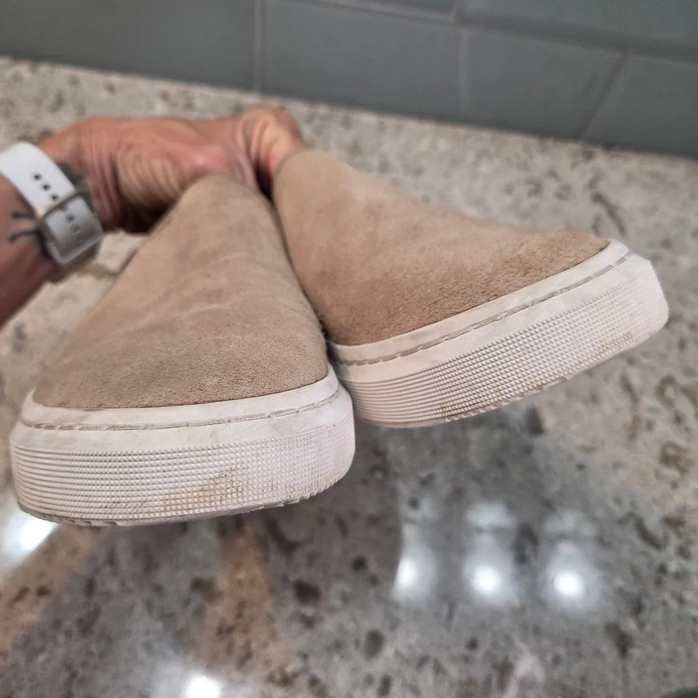 UGG Alameda Slip On Suede Sneakers Sand Tan Low Top Shoes Mens 11